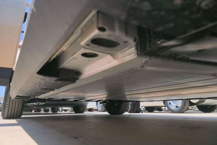 Used AION UT 2025 330 Starlight Edition Right Side Sill