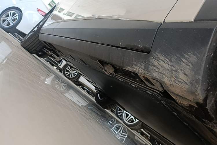 Used AION UT 2025 420 Intelligent Luxury Edition Right Side Sill