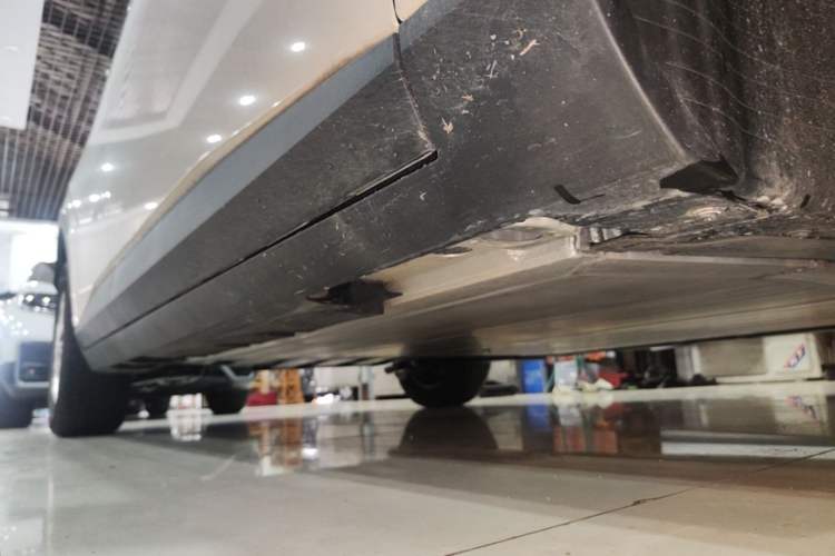 Used AION UT 2025 330 Starlight Edition Right Side Sill