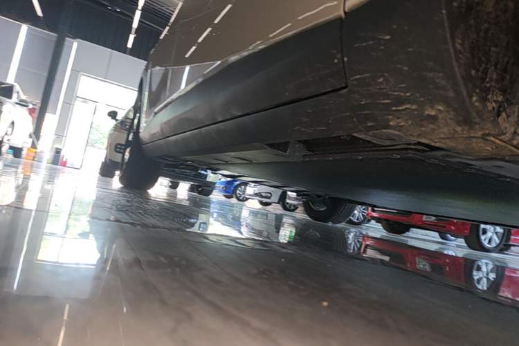Used AION UT 2025 420 Intelligent Luxury Edition Right Side Sill