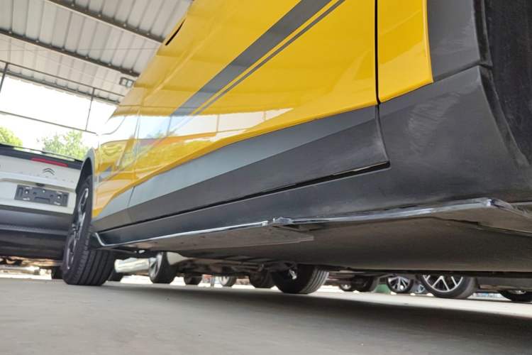 Used AION UT 2025 420 Prestige Edition Right Side Sill