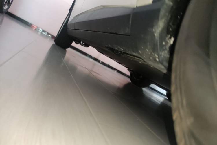 Used AION UT 2025 330 Starlight Edition Right Side Sill