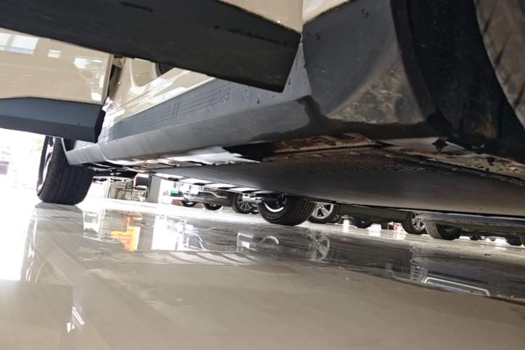 Used AION UT 2025 420 Intelligent Luxury Edition Right Side Sill