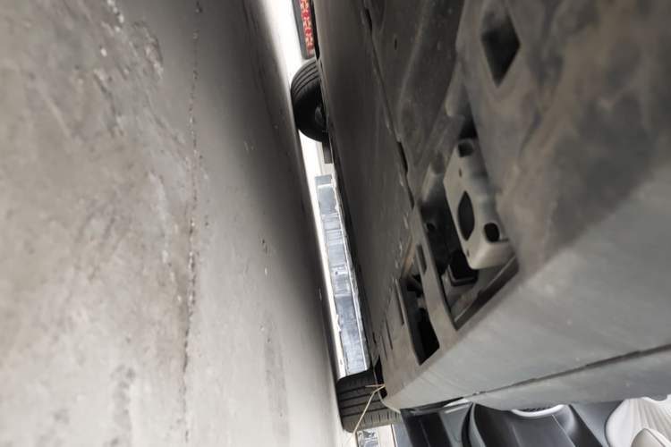 Used AION UT 2025 420 Intelligent Luxury Edition Right Side Sill