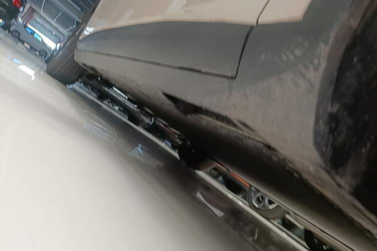Used AION UT 2025 420 Intelligent Luxury Edition Right Side Sill