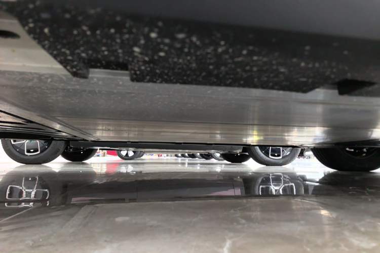 Used AION UT 2025 330 Starlight Edition Right Side Sill