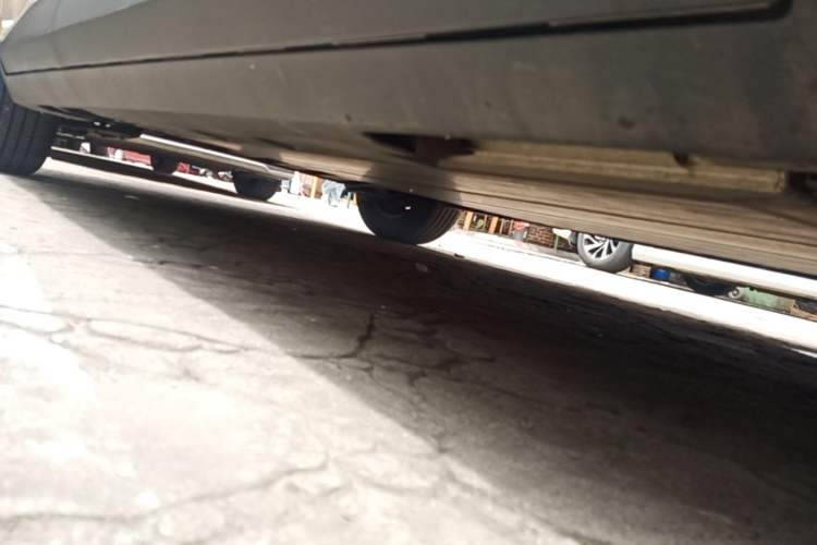 Used AION UT 2025 330 Starlight Edition Right Side Sill