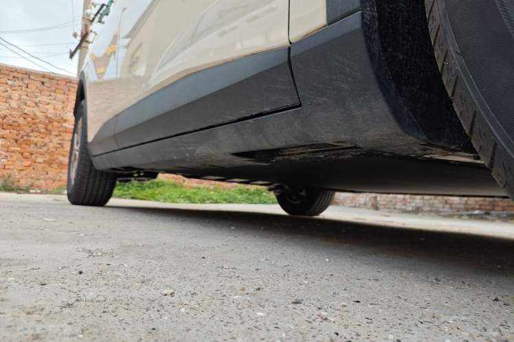 Used AION UT 2025 420 Smart Edition Right Side Sill