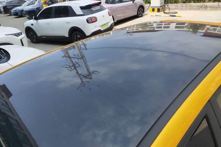 Used AION UT 2025 420 Intelligent Luxury Edition Roof