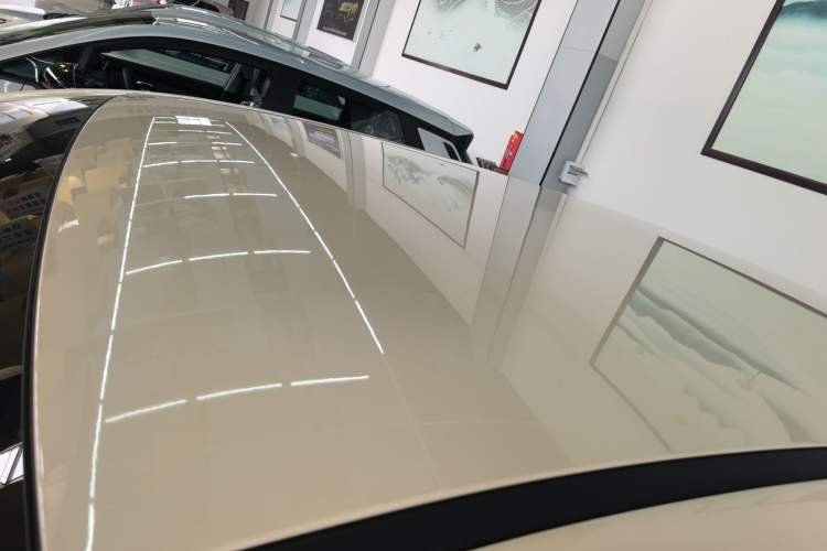 Used AION UT 2025 330 Starlight Edition Roof