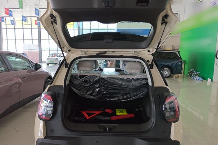 Used AION UT 2025 330 Starlight Edition Trunk