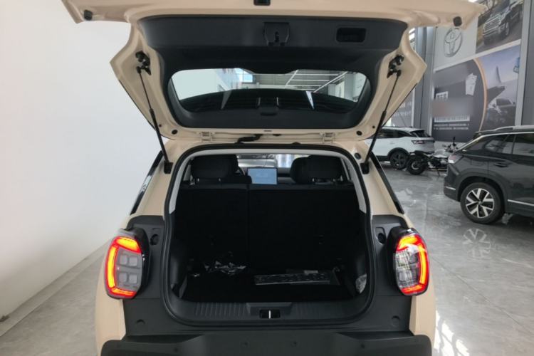 Used AION UT 2025 330 Starlight Edition Trunk