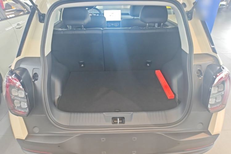 Used AION UT 2025 420 Intelligent Luxury Edition Trunk