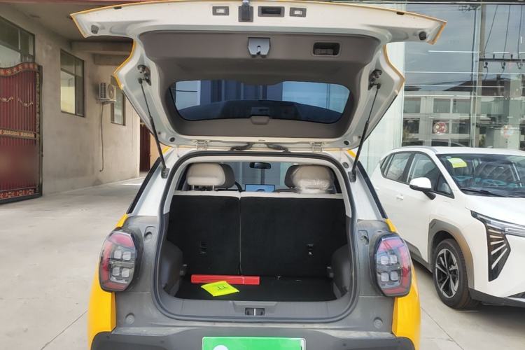 Used AION UT 2025 420 Intelligent Luxury Edition Trunk