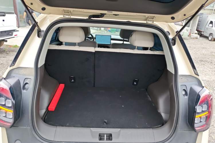 Used AION UT 2025 330 Star Edition Trunk