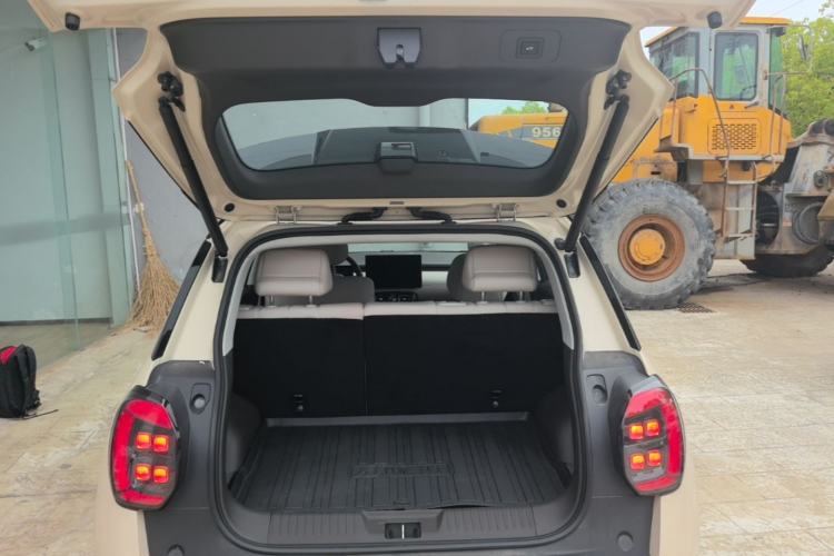 Used AION UT 2025 420 Prestige Edition Trunk