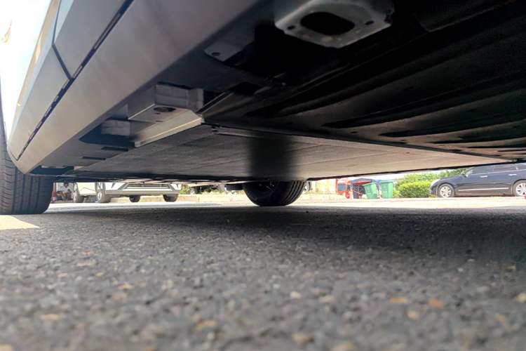 Used AION UT 2026 Model 320 Starlight Edition Left Side Sill