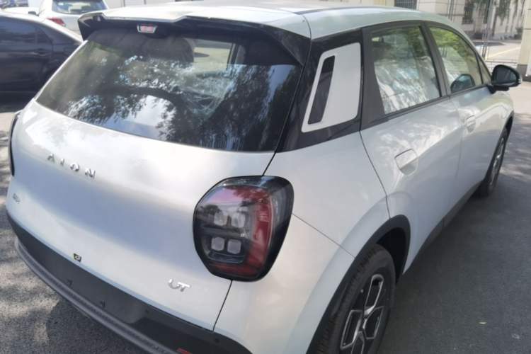 Used AION UT 2026 Model 320 Starlight Edition Rear Right 45 Deg