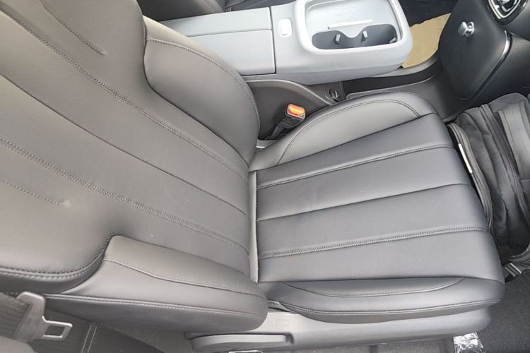Used AION UT 2026 420 Ultra-Charge Edition Right Front Seat