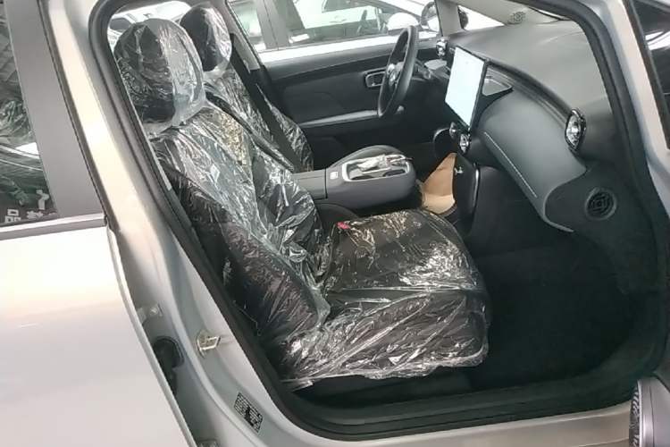 Used AION UT 2026 Model 320 Starlight Edition Right Front Seat