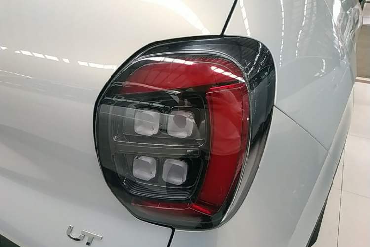 Used AION UT 2026 Model 320 Starlight Edition Right Rear Taillight