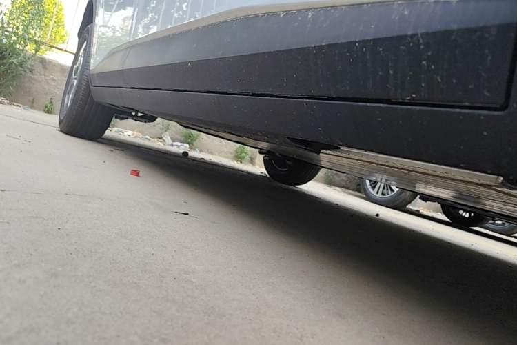 Used AION UT 2026 420 Ultra-Charge Edition Right Side Sill