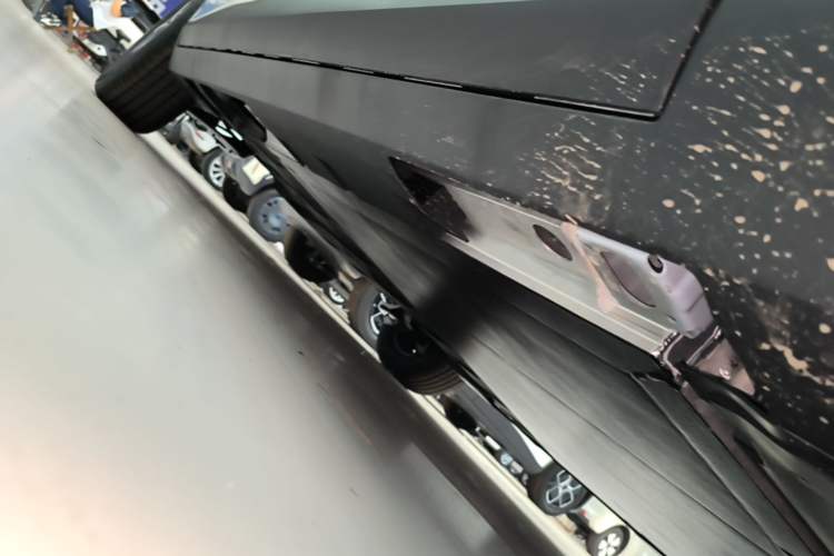 Used AION UT 2026 Model 320 Starlight Edition Right Side Sill