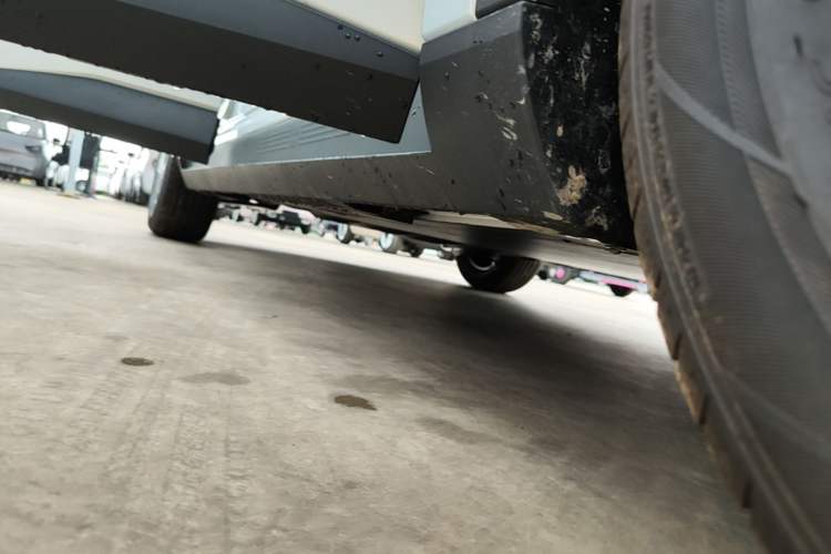 Used AION UT 2026 Model 320 Starlight Edition Right Side Sill