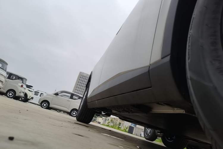 Used AION UT 2026 Model 320 Starlight Edition Right Side Sill