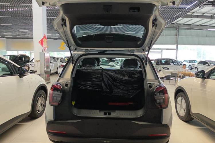 Used AION UT 2026 Model 320 Starlight Edition Trunk