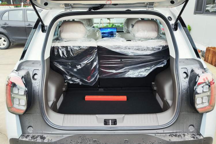 Used AION UT 2026 Model 320 Starlight Edition Trunk