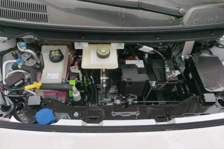 Used AION UT 2026 Model 320 Starlight Edition Engine Bay