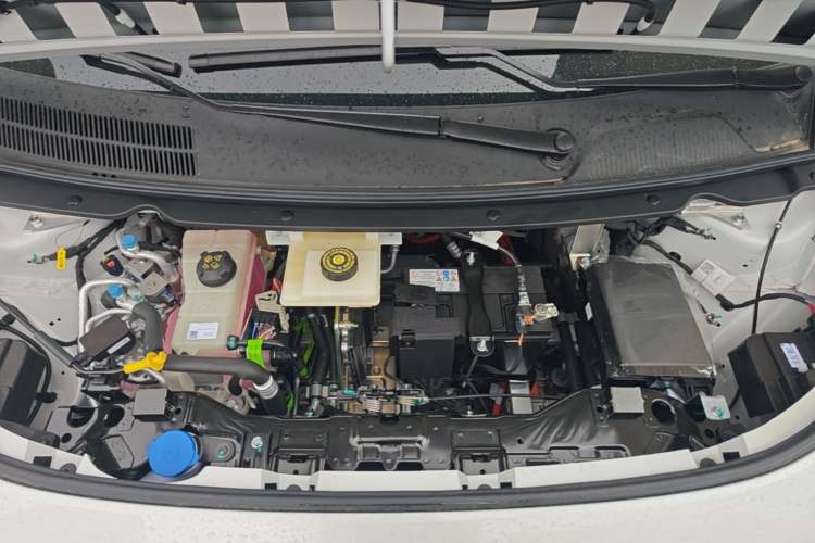 Used AION UT 2026 Model 320 Starlight Edition Engine Bay