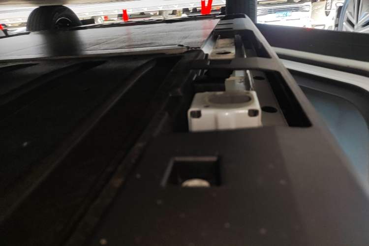 Used AION UT 2026 Model 320 Starlight Edition Left Side Sill