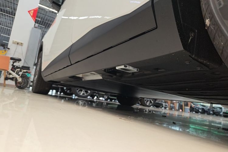 Used AION UT 2026 Model 320 Starlight Edition Left Side Sill