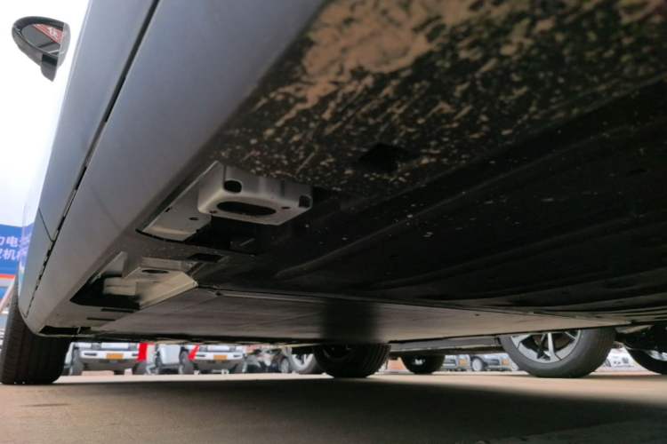 Used AION UT 2026 Model 320 Starlight Edition Left Side Sill