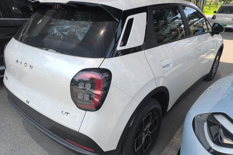 Used AION UT 2026 Model 320 Starlight Edition Rear Right 45 Deg
