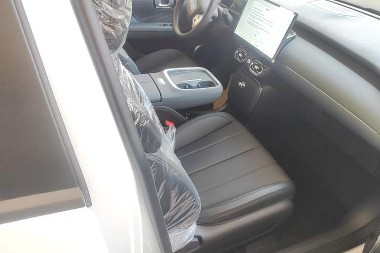 Used AION UT 2026 Model 320 Starlight Edition Right Front Seat
