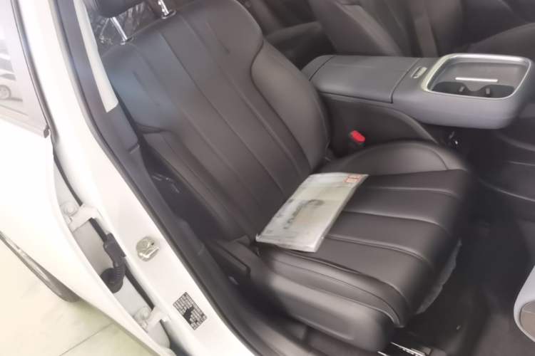 Used AION UT 2026 Model 320 Starlight Edition Right Front Seat