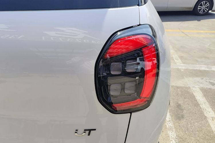 Used AION UT 2026 Model 320 Starlight Edition Right Rear Taillight