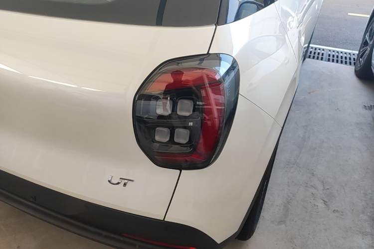 Used AION UT 2026 Model 320 Starlight Edition Right Rear Taillight