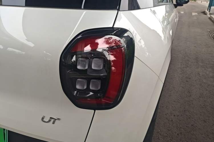 Used AION UT 2026 Model 320 Starlight Edition Right Rear Taillight