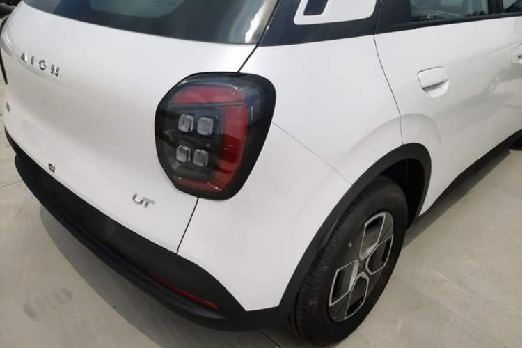 Used AION UT 2026 Model 320 Starlight Edition Right Rear Taillight