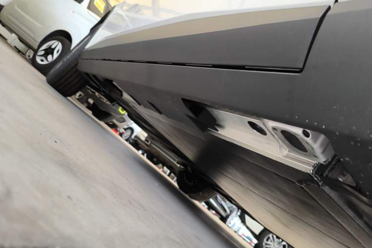 Used AION UT 2026 Model 320 Starlight Edition Right Side Sill