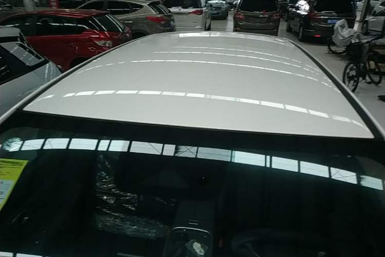 Used AION UT 2026 Model 320 Starlight Edition Roof