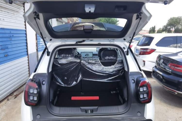 Used AION UT 2026 Model 320 Starlight Edition Trunk
