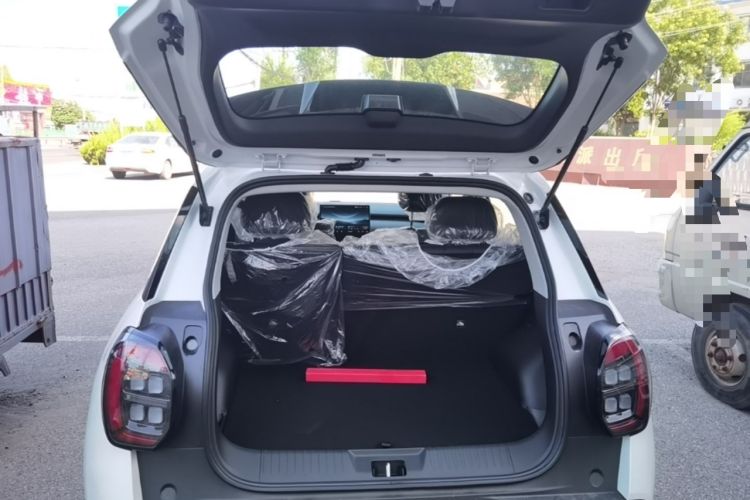 Used AION UT 2026 Model 320 Starlight Edition Trunk