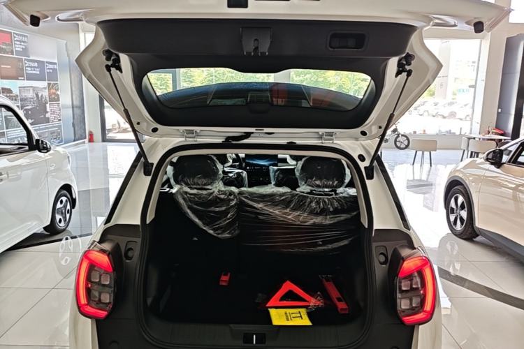Used AION UT 2026 Model 320 Starlight Edition Trunk