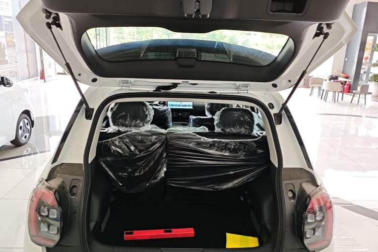 Used AION UT 2026 Model 320 Starlight Edition Trunk