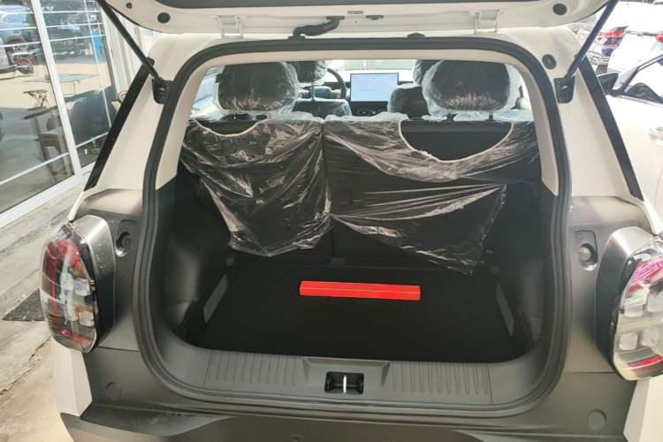 Used AION UT 2026 Model 320 Starlight Edition Trunk